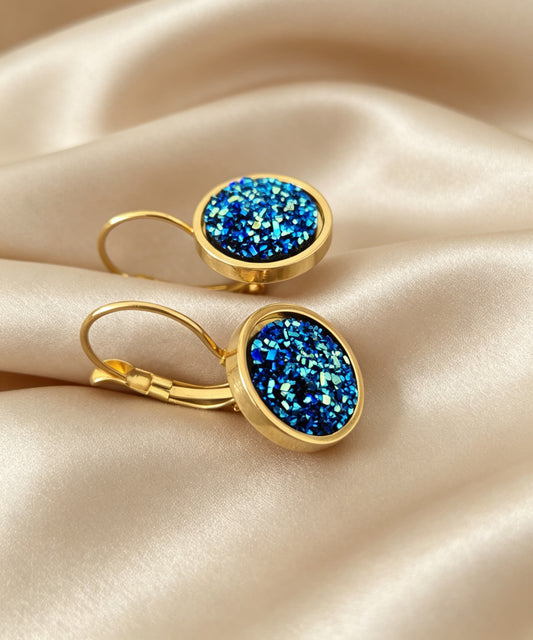 Leverback Earrings in gold tone