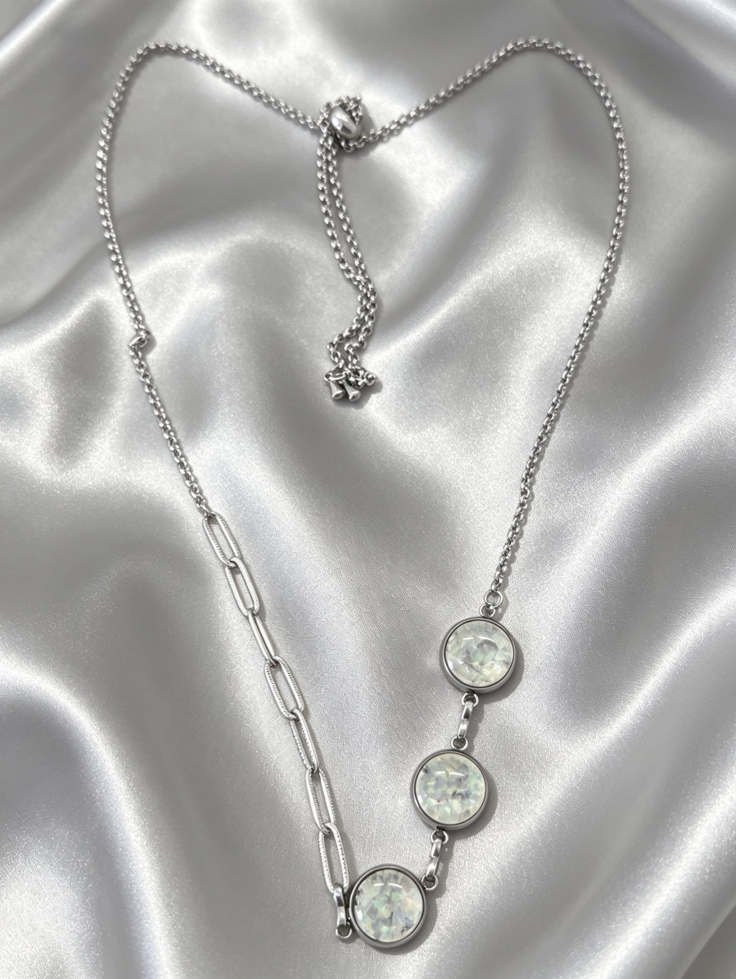Multi Disc Pendant Necklace in silver tone