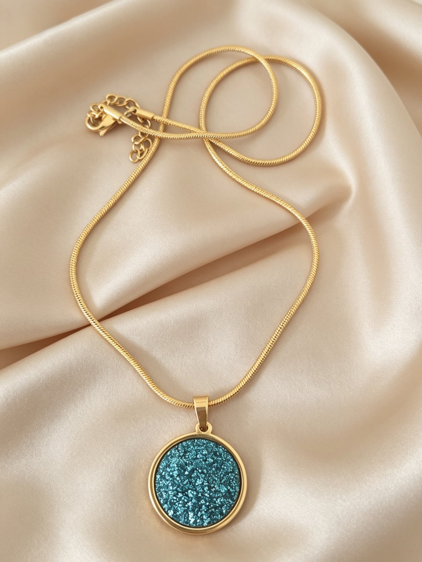 Snake chain Pendant Necklace L in gold tone