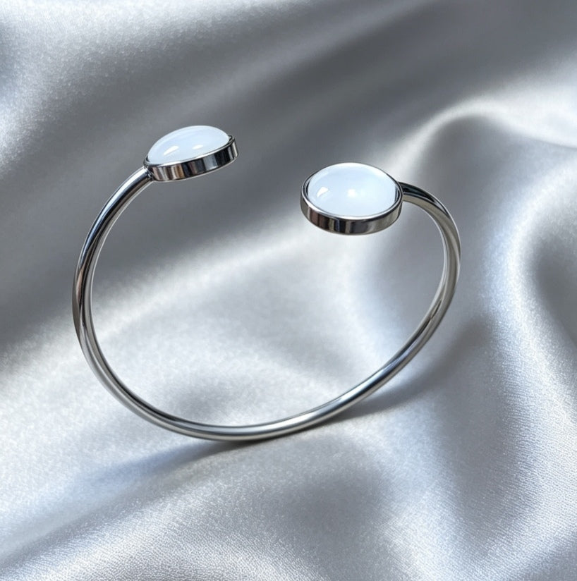 Slightly Adjustable Cuff Bracelet S with 2 disc
