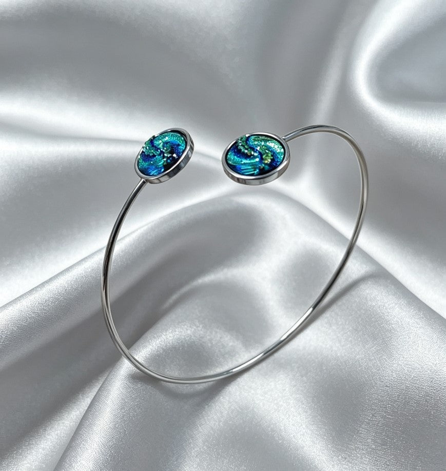Slightly adjustable Cuff Bracelet L with 2 disc