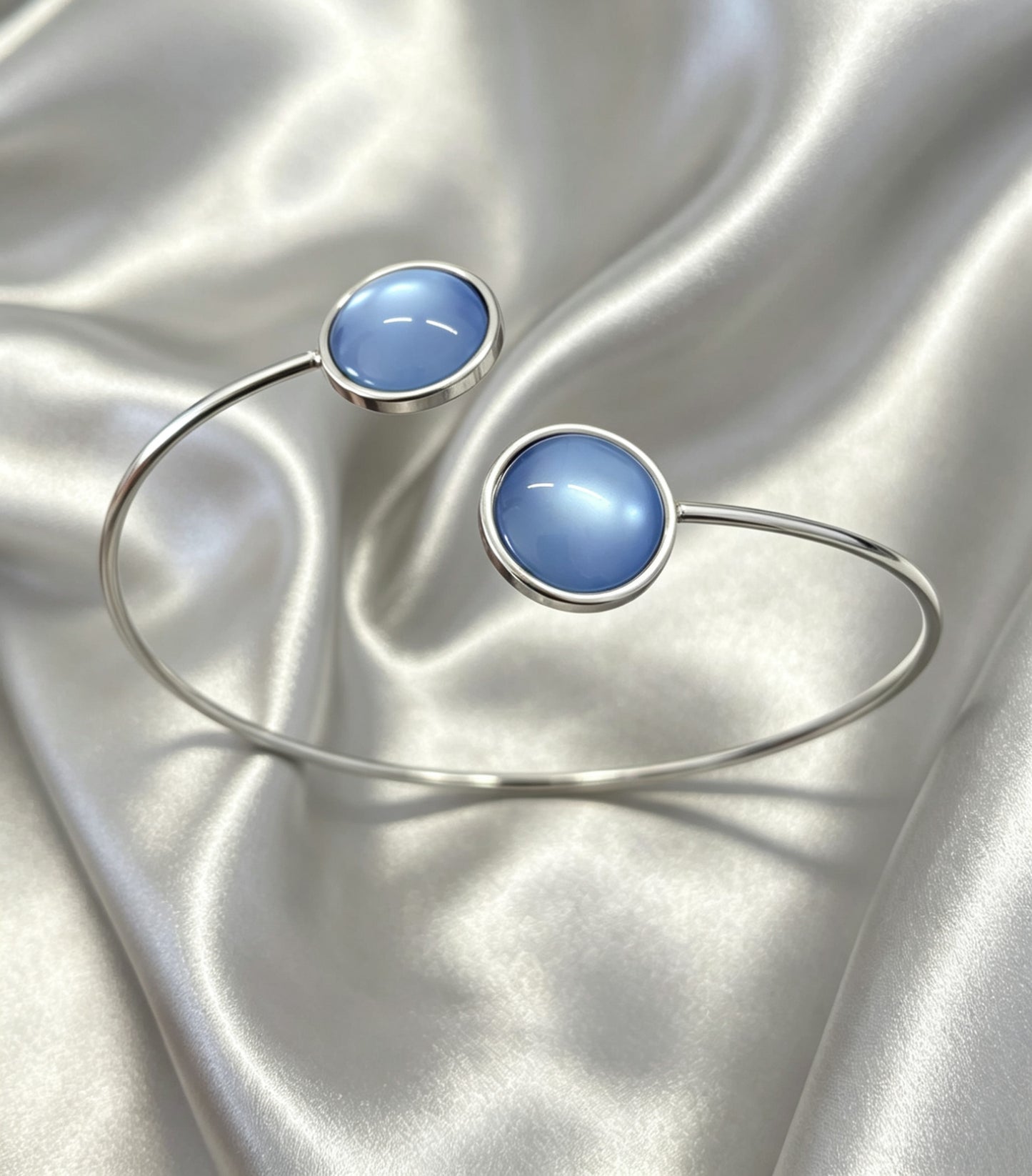 Slightly adjustable Cuff Bracelet L with 2 disc