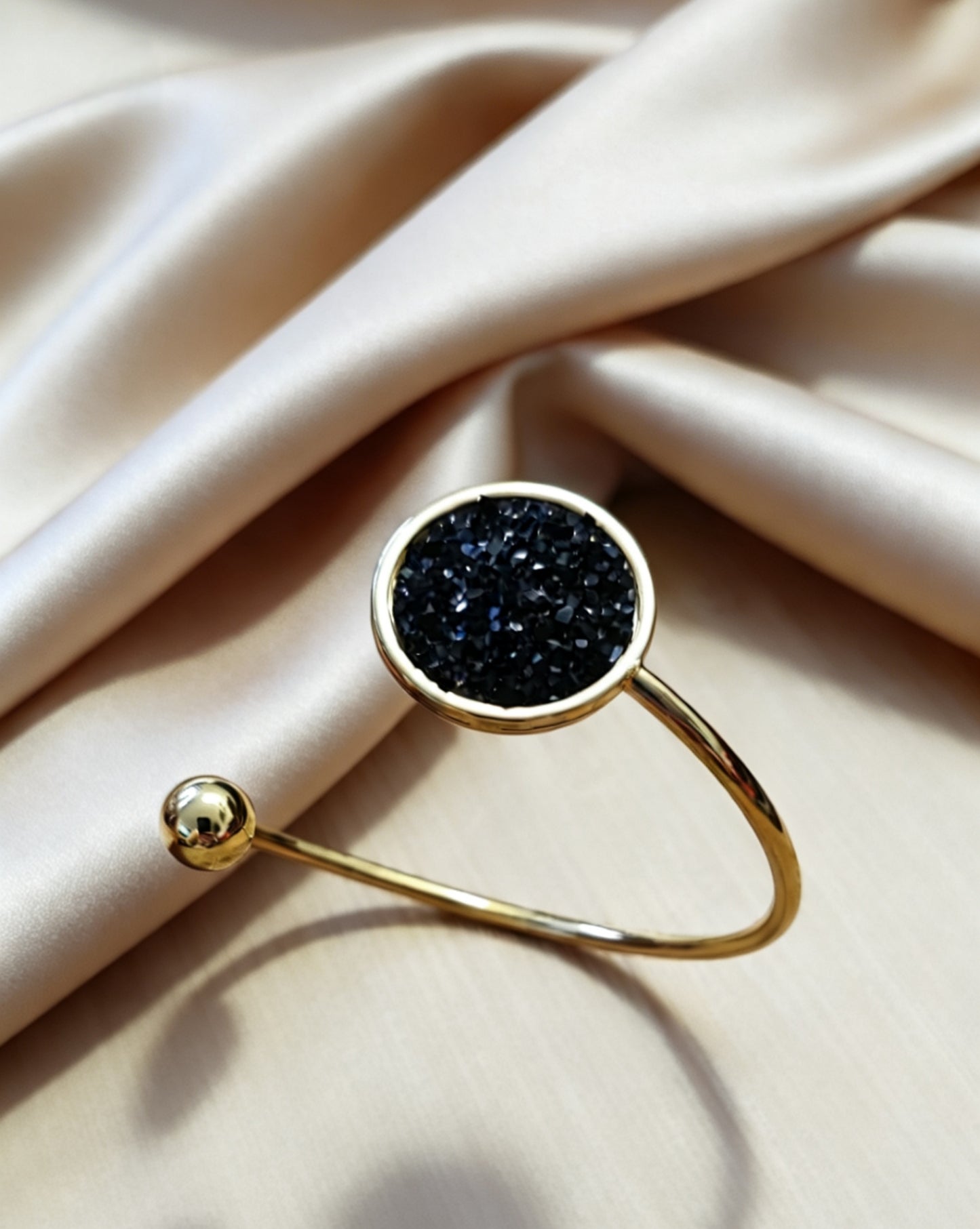 Slightly Adjustable Cuff Bracelet with 1 disc gold tone