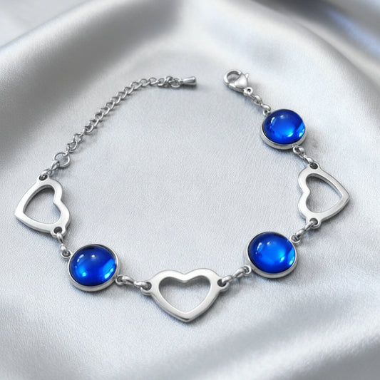 Romantic Heart and round Disc Bracelet with epoxy accent in silver tone