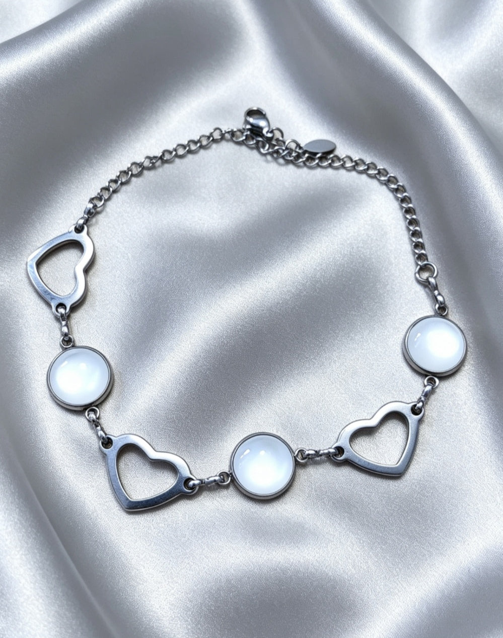 Romantic Heart and round Disc Bracelet with epoxy accent in silver tone