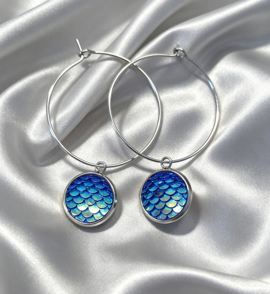 Hoop Earrings with round charm in silver tone