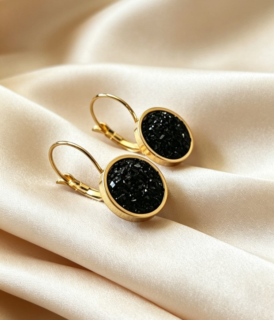 Leverback Earrings in gold tone