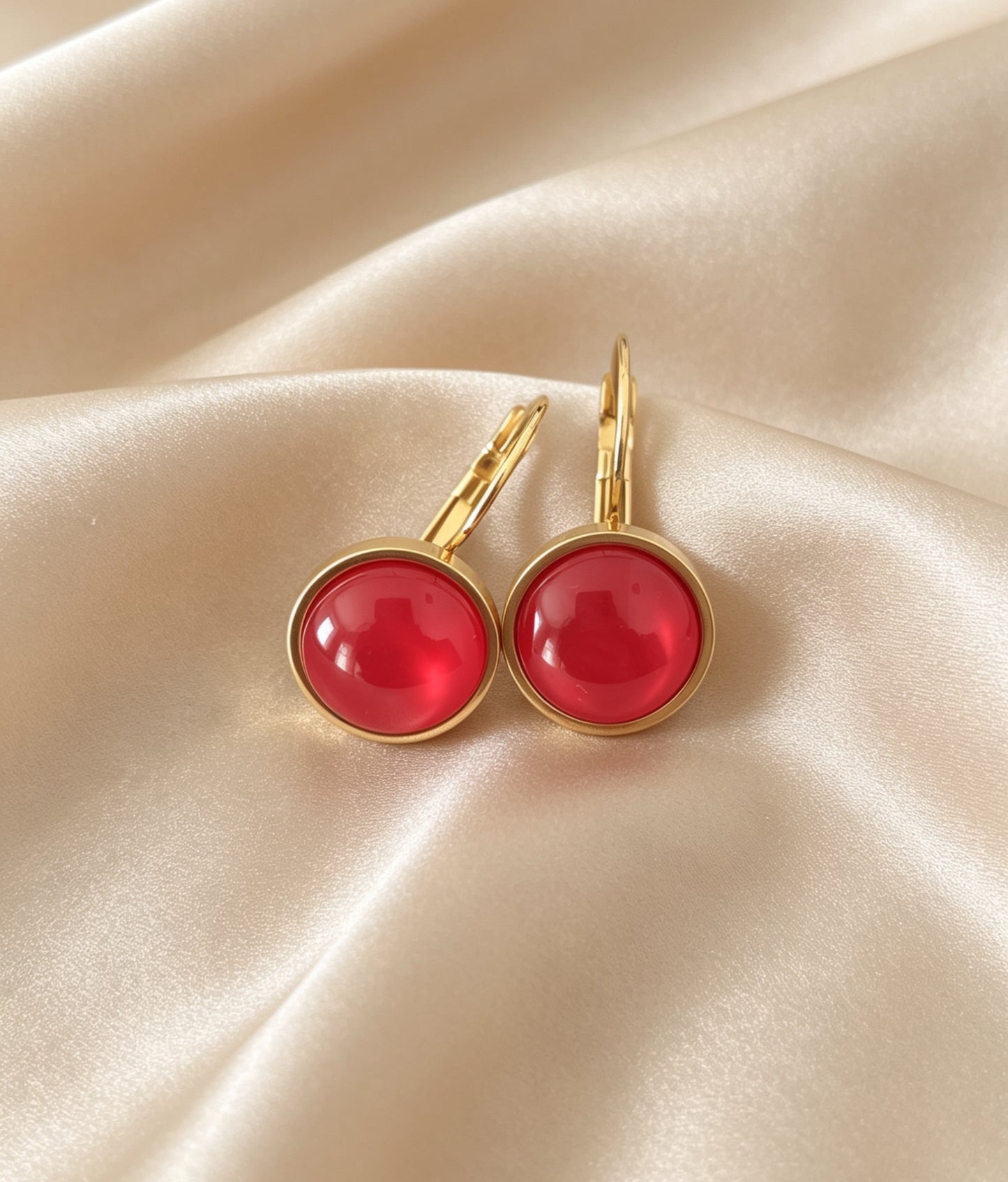 Leverback Earrings in gold tone