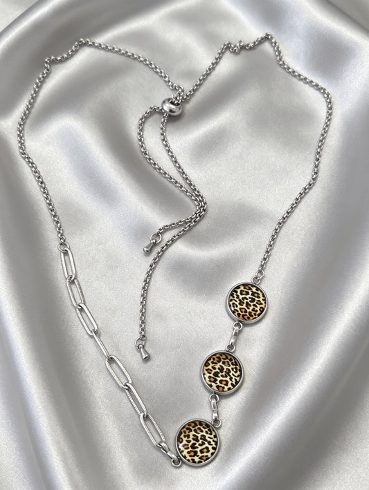 Multi Disc Pendant Necklace in silver tone