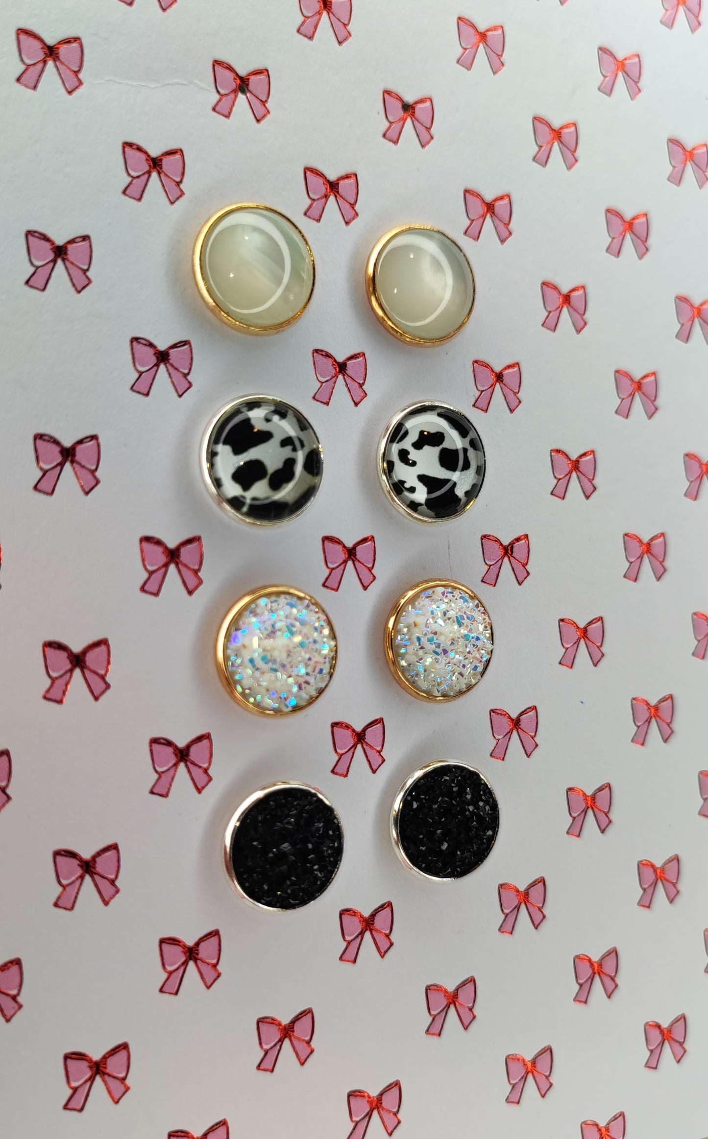 Hélíne Suprise Box - 5 Pairs of Stud Earrings