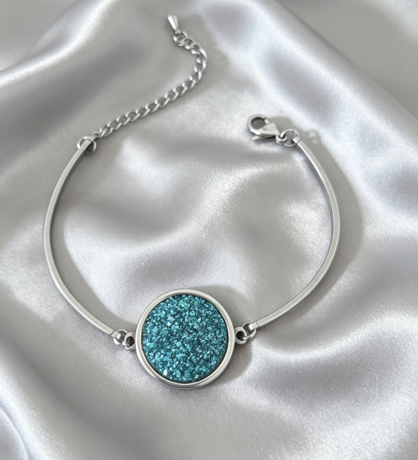 Semi-Rigid Bracelet with Central Disc