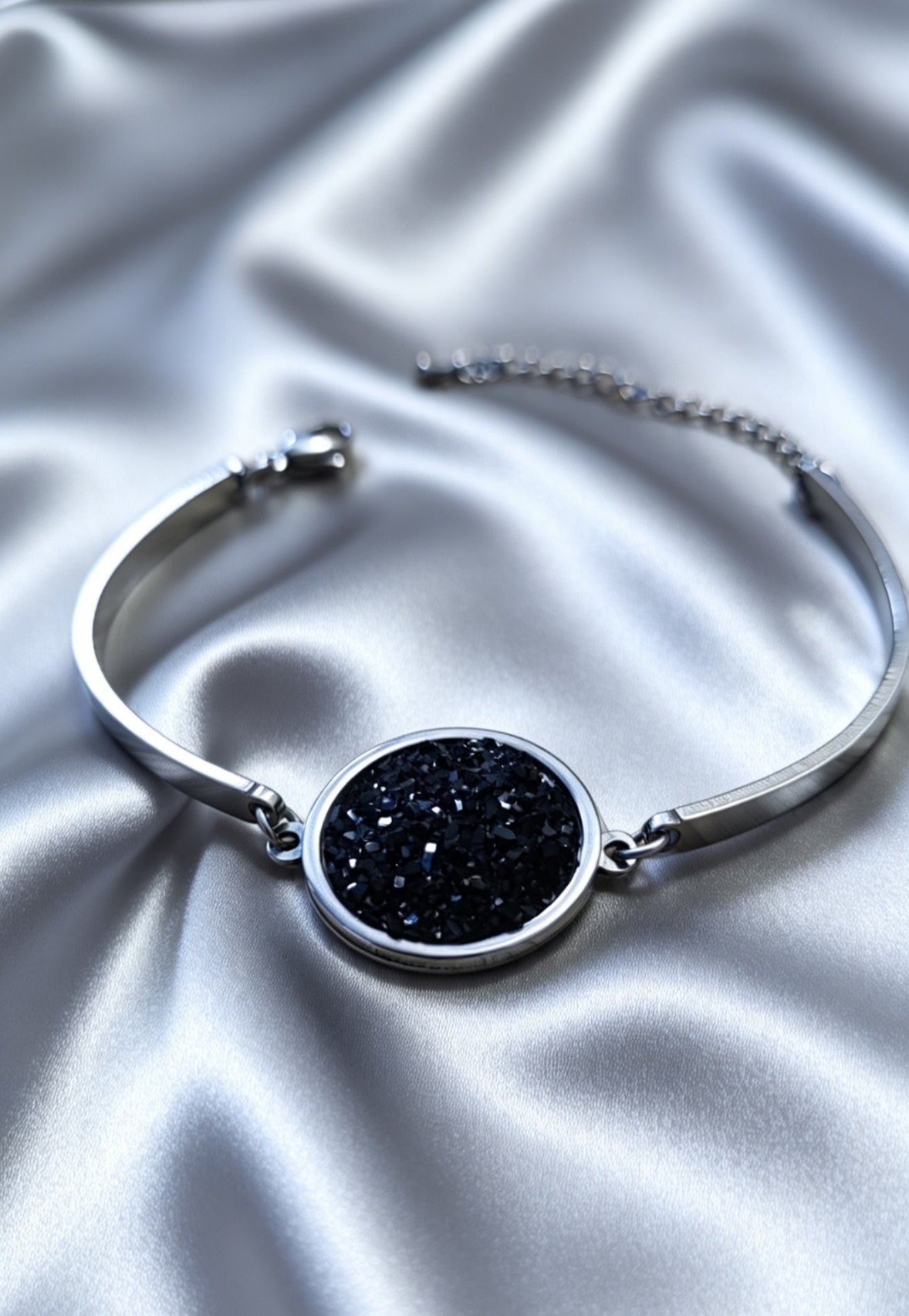 Semi-Rigid Bracelet with Central Disc
