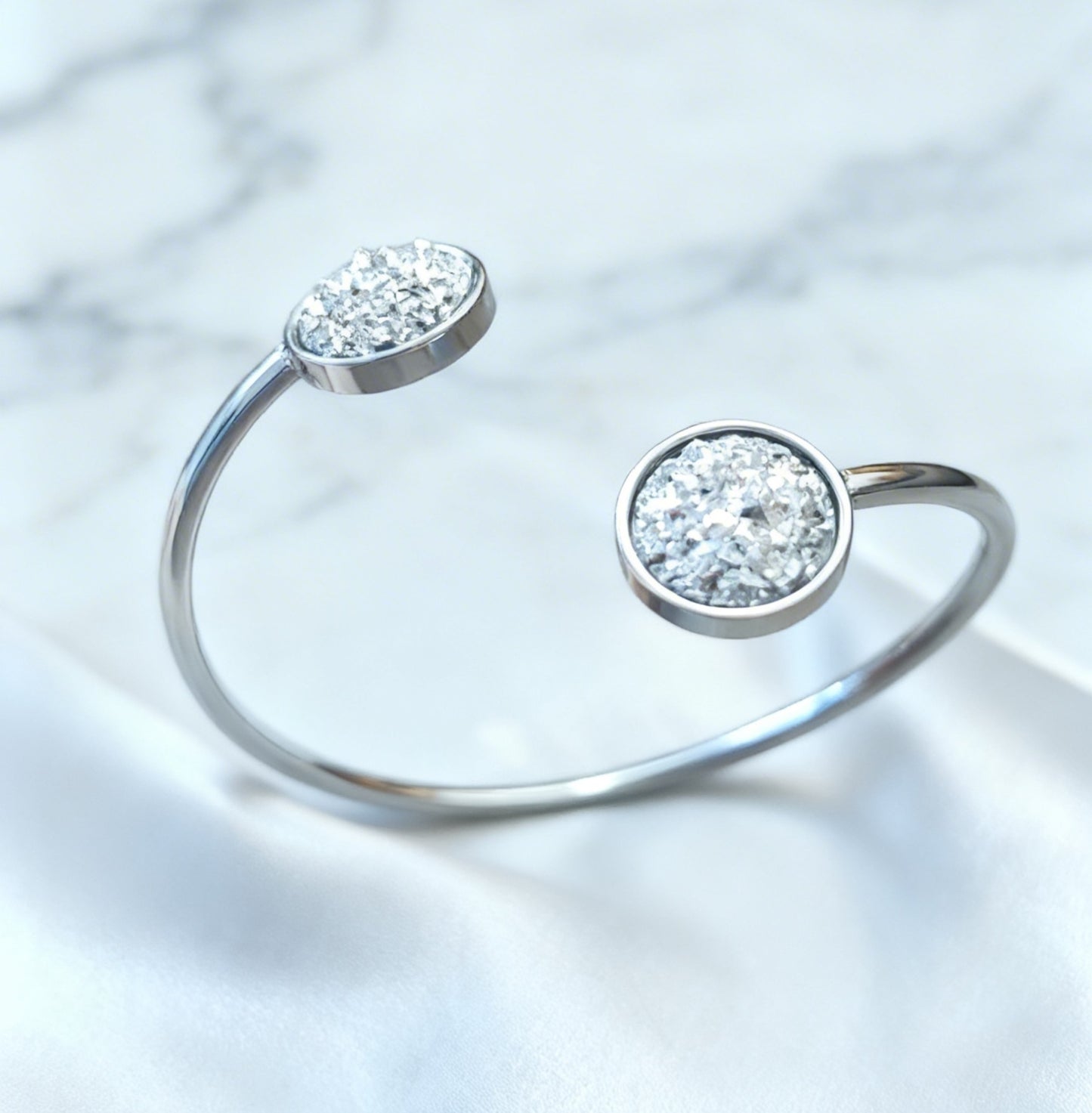 Slightly Adjustable Cuff Bracelet S with 2 disc