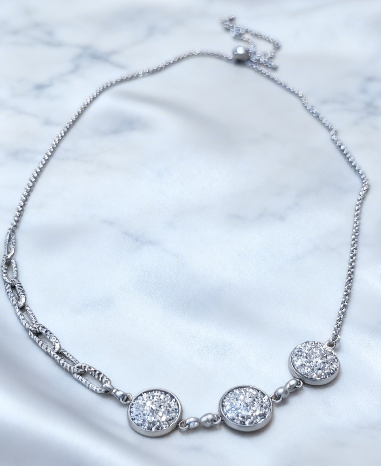 Multi Disc Pendant Necklace in silver tone