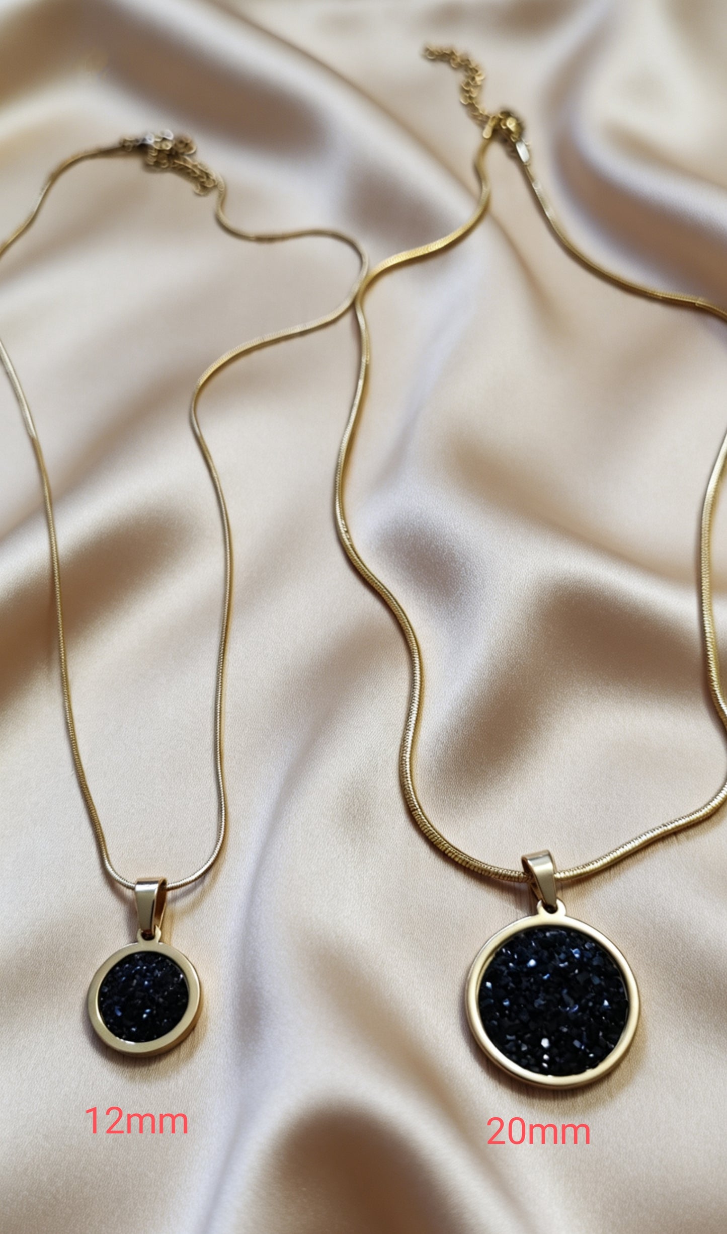 Snake chain Pendant Necklace S in gold tone