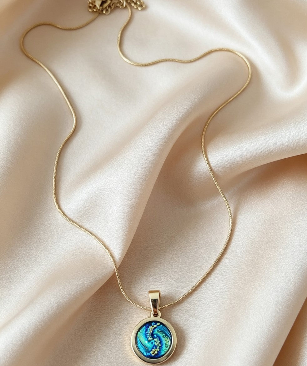Snake chain Pendant Necklace S in gold tone