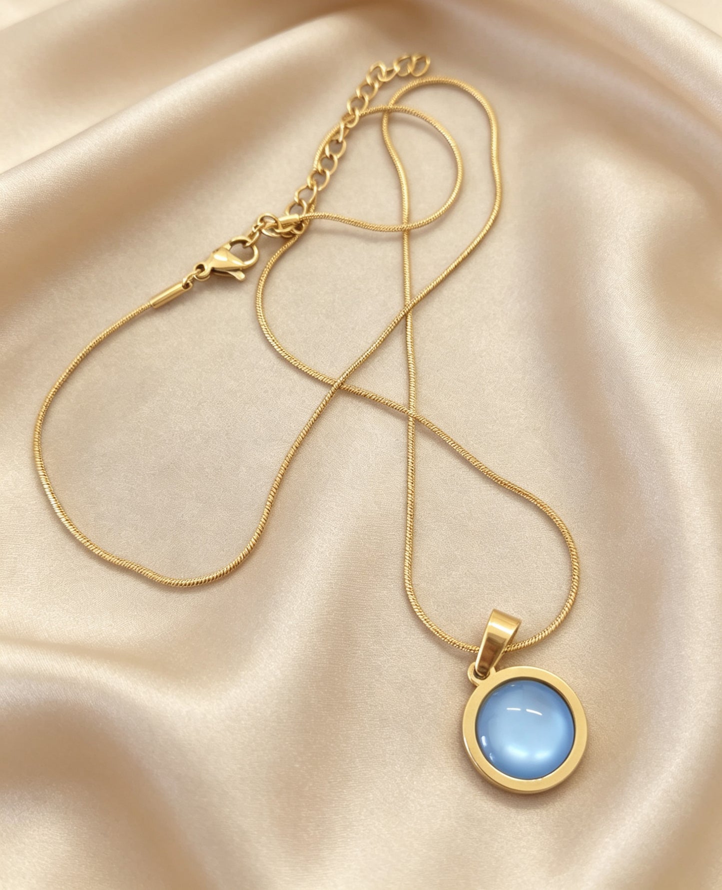 Snake chain Pendant Necklace S in gold tone