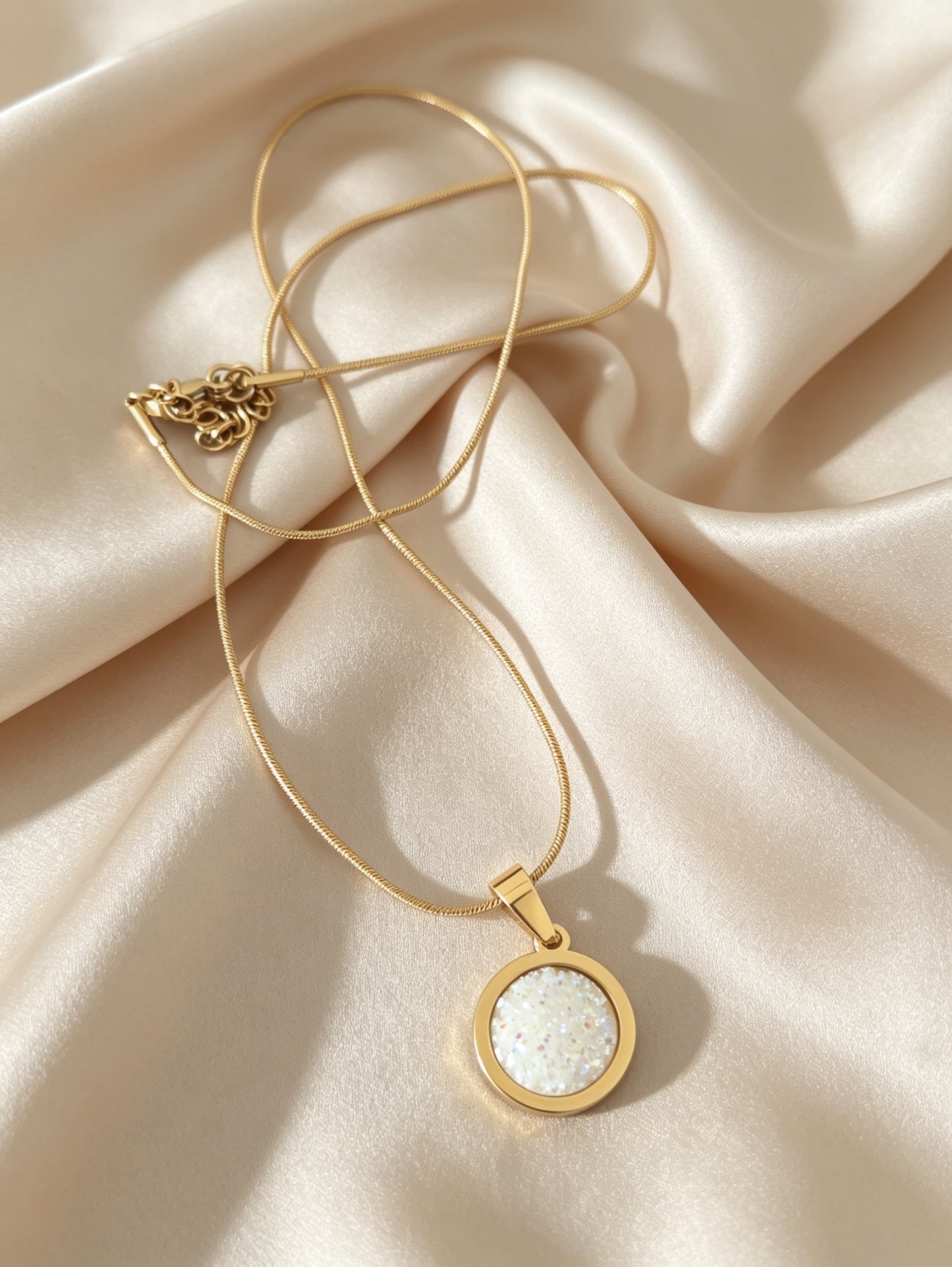 Snake chain Pendant Necklace S in gold tone
