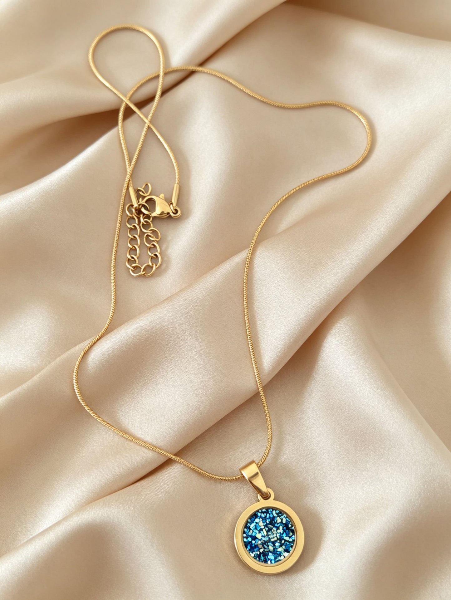Snake chain Pendant Necklace S in gold tone