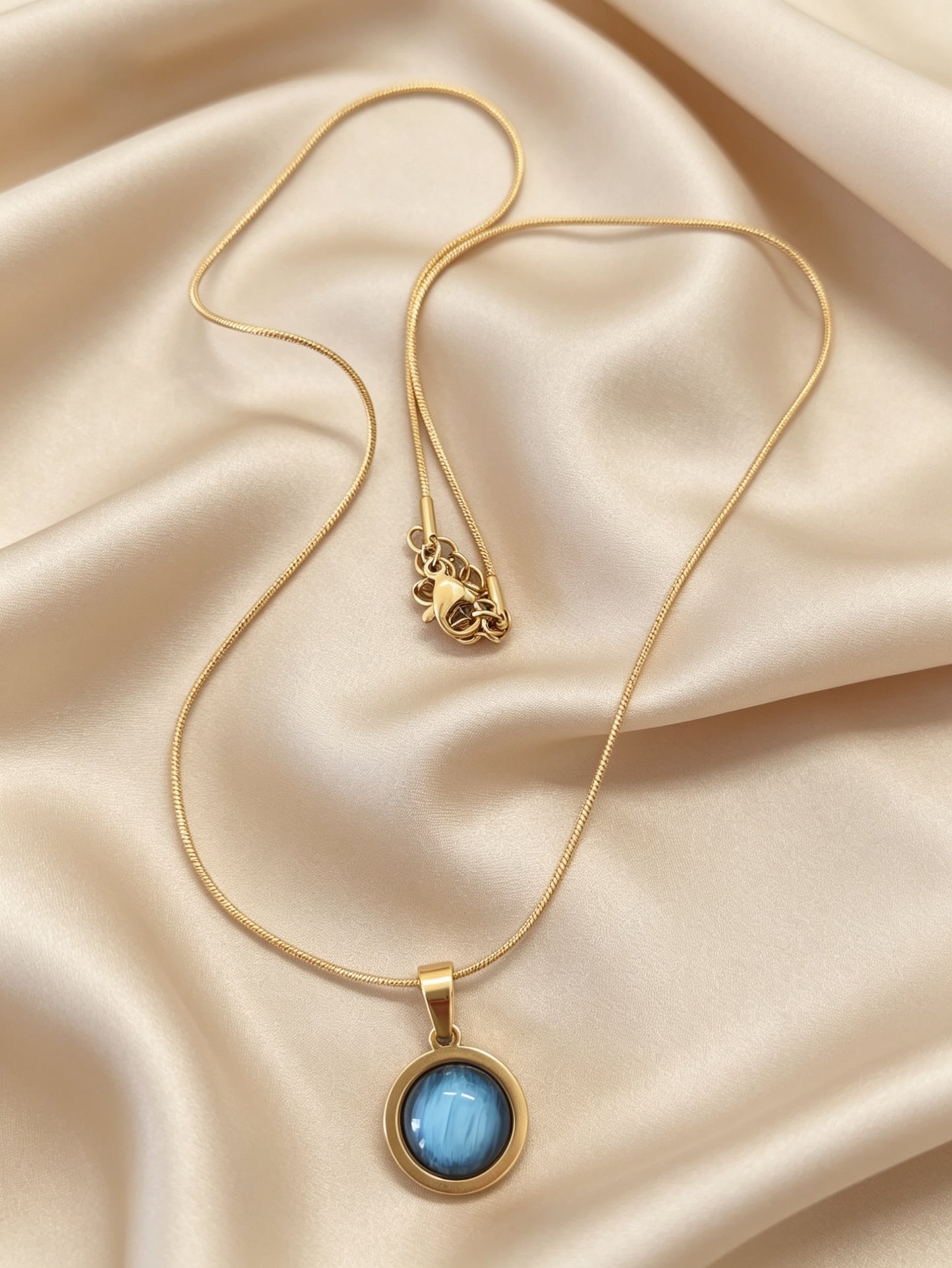 Snake chain Pendant Necklace S in gold tone