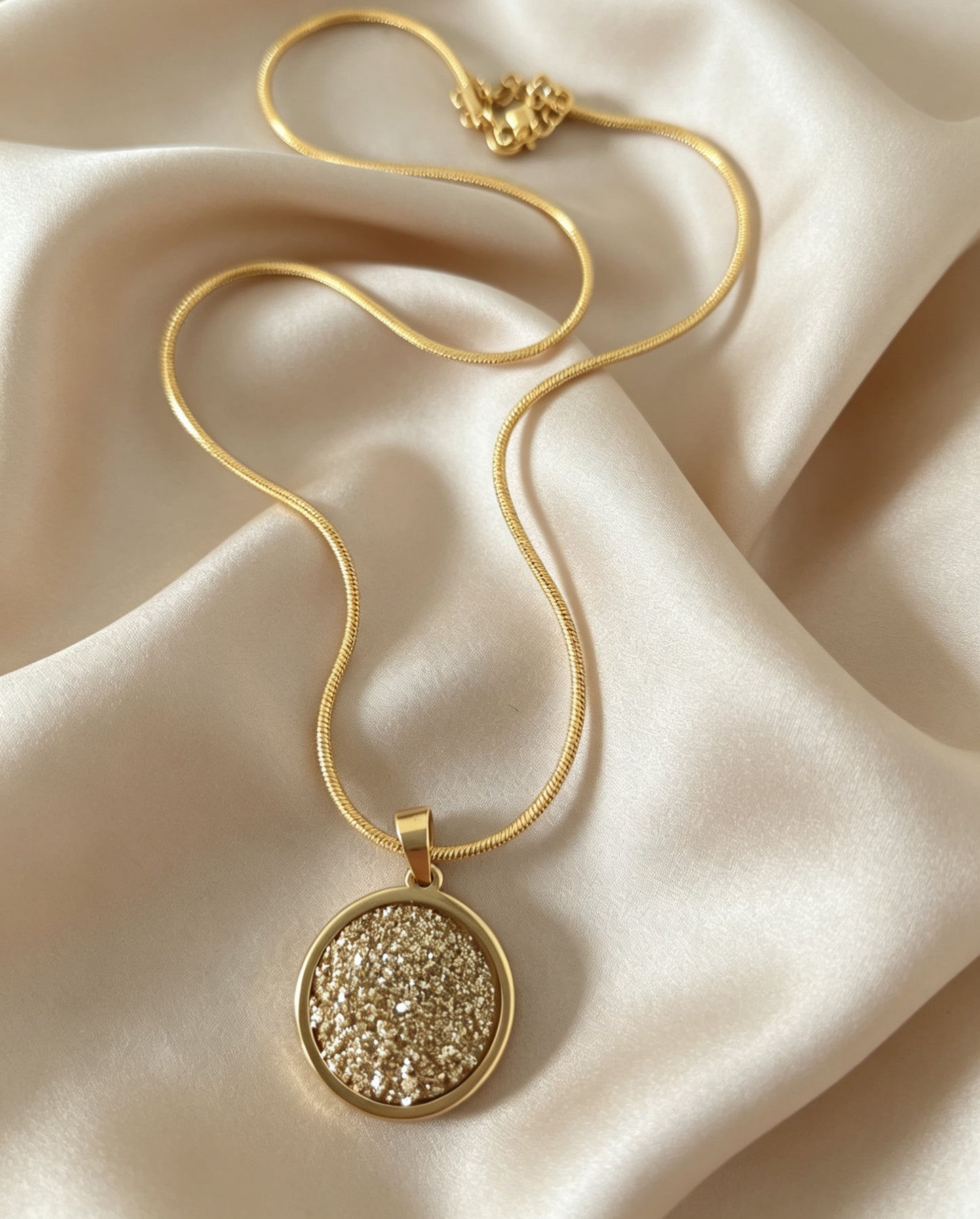 Snake chain Pendant Necklace L in gold tone