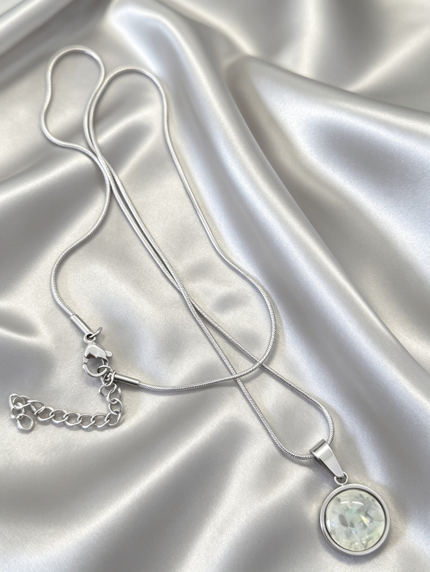 Snake chain Pendant Necklace S in silver tone