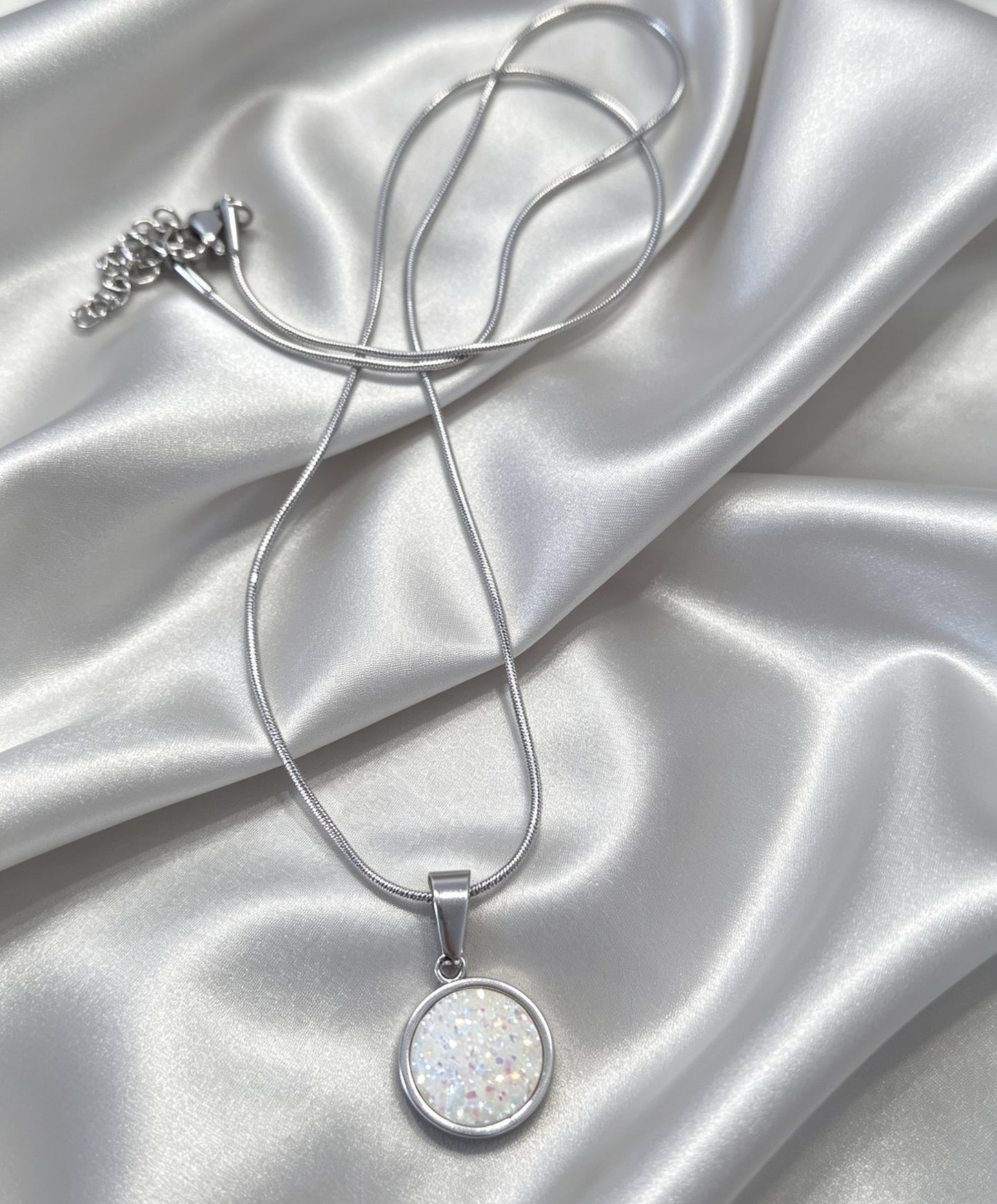 Snake chain Pendant Necklace S in silver tone