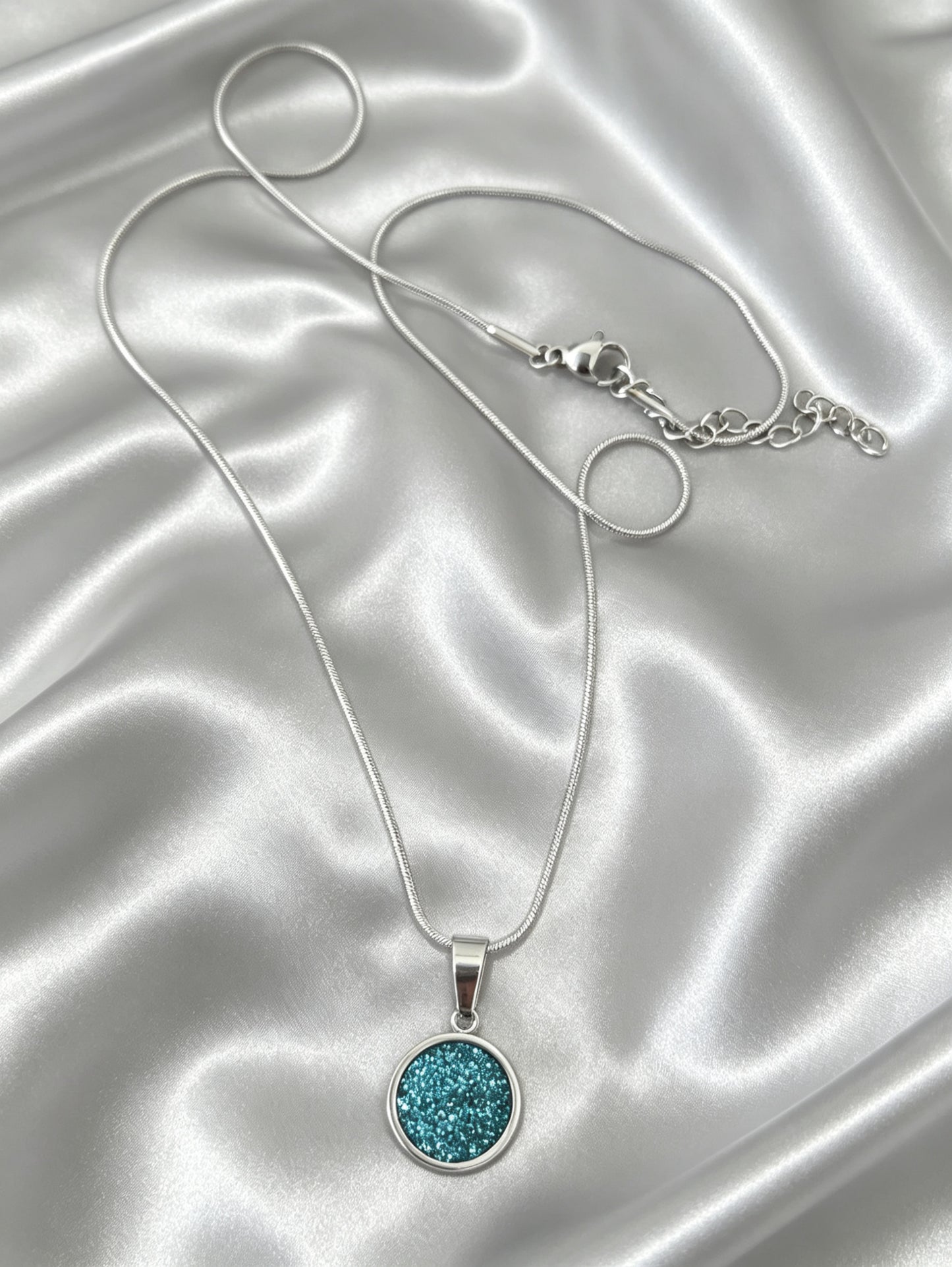 Snake chain Pendant Necklace S in silver tone