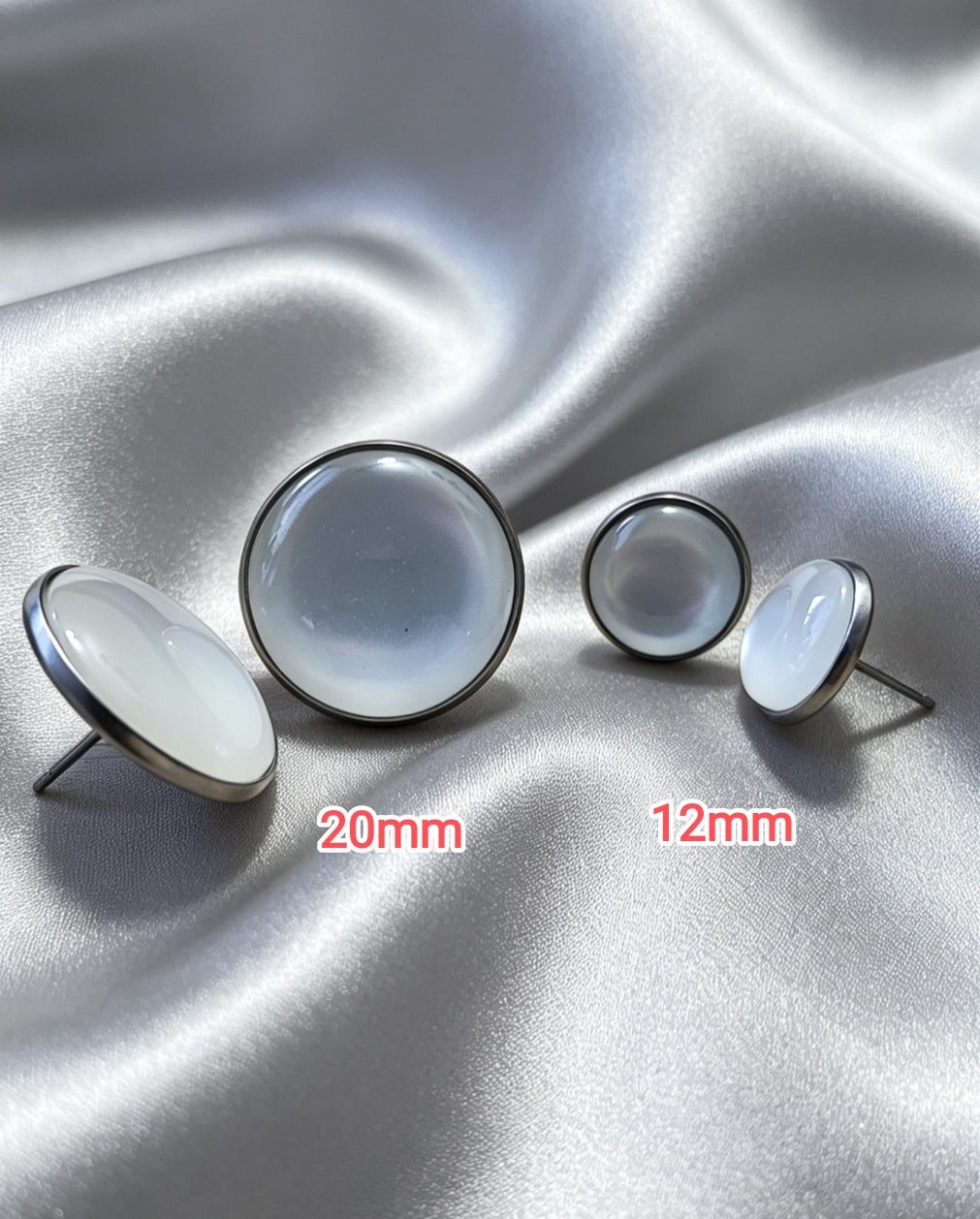 Stud Earrings S in silver tone