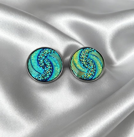Stud Earrings L in silver tone