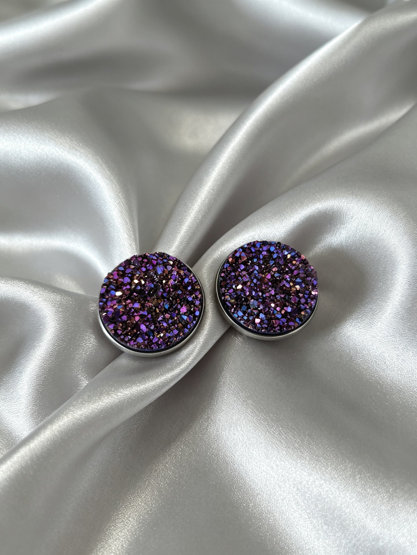Stud Earrings S in silver tone